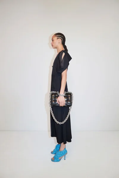 Look 12